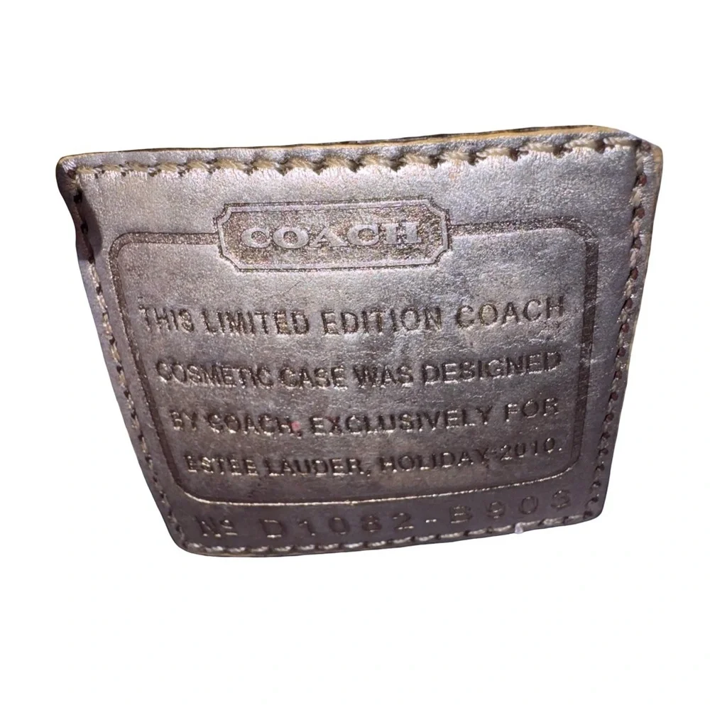 Coach Signature C Cosmetic bag Khaki Estée Lauder Holiday 2010 Limited Edition